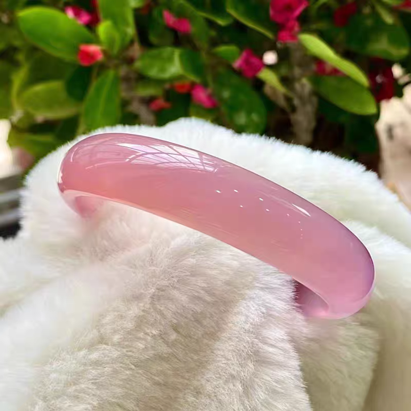 Embrace Effortless Elegance The Blossom Agate Bracelets Crafted by Nature Designed for You.