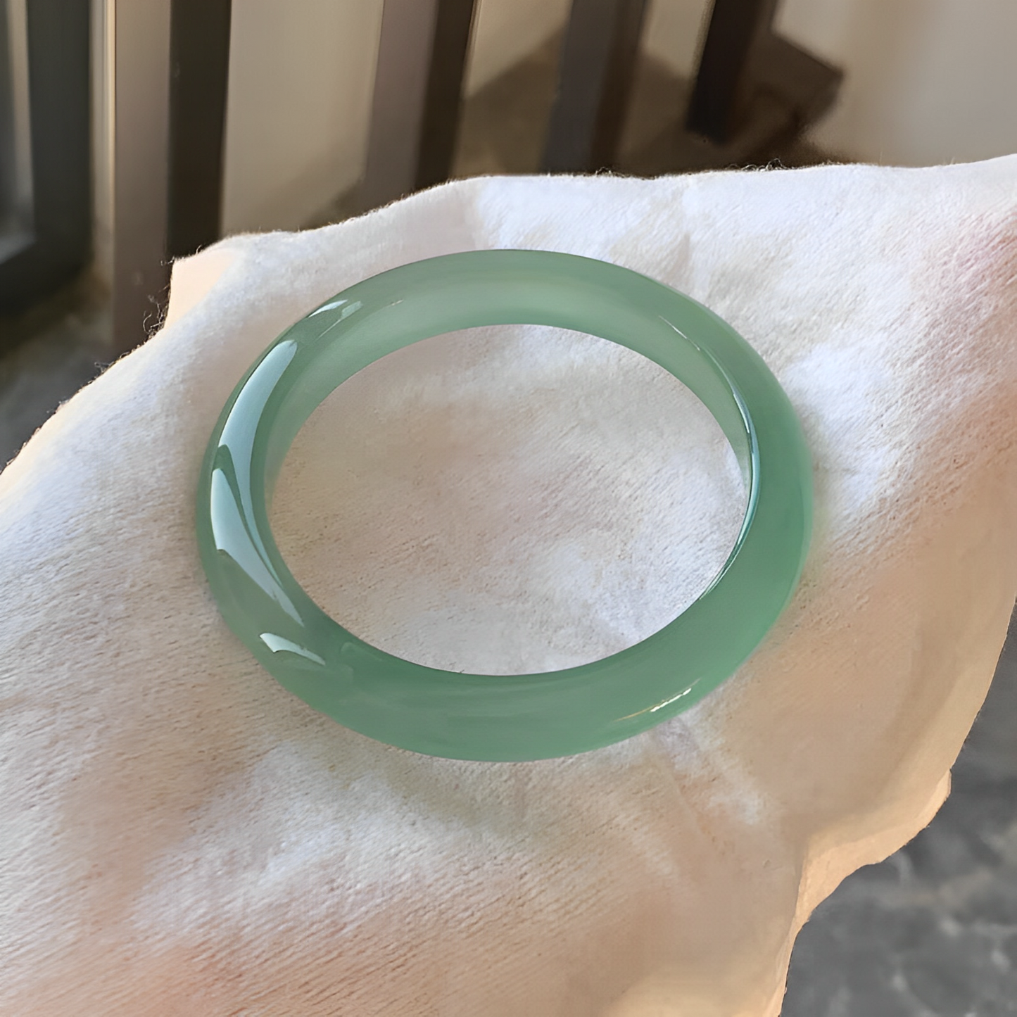 Icy Oil-Green Jadeite Bracelets,Nature's Captivating Elegance.