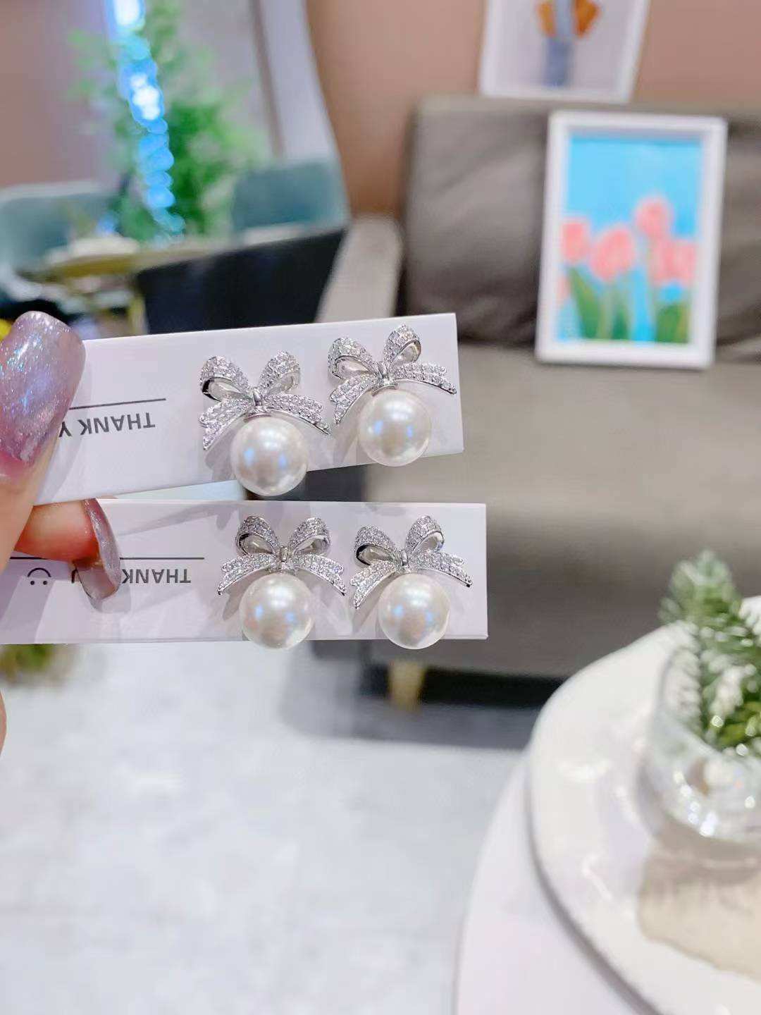 Boucles d'oreilles élégantes en forme de nœud : boucles d'oreilles scintillantes en zircone et perles