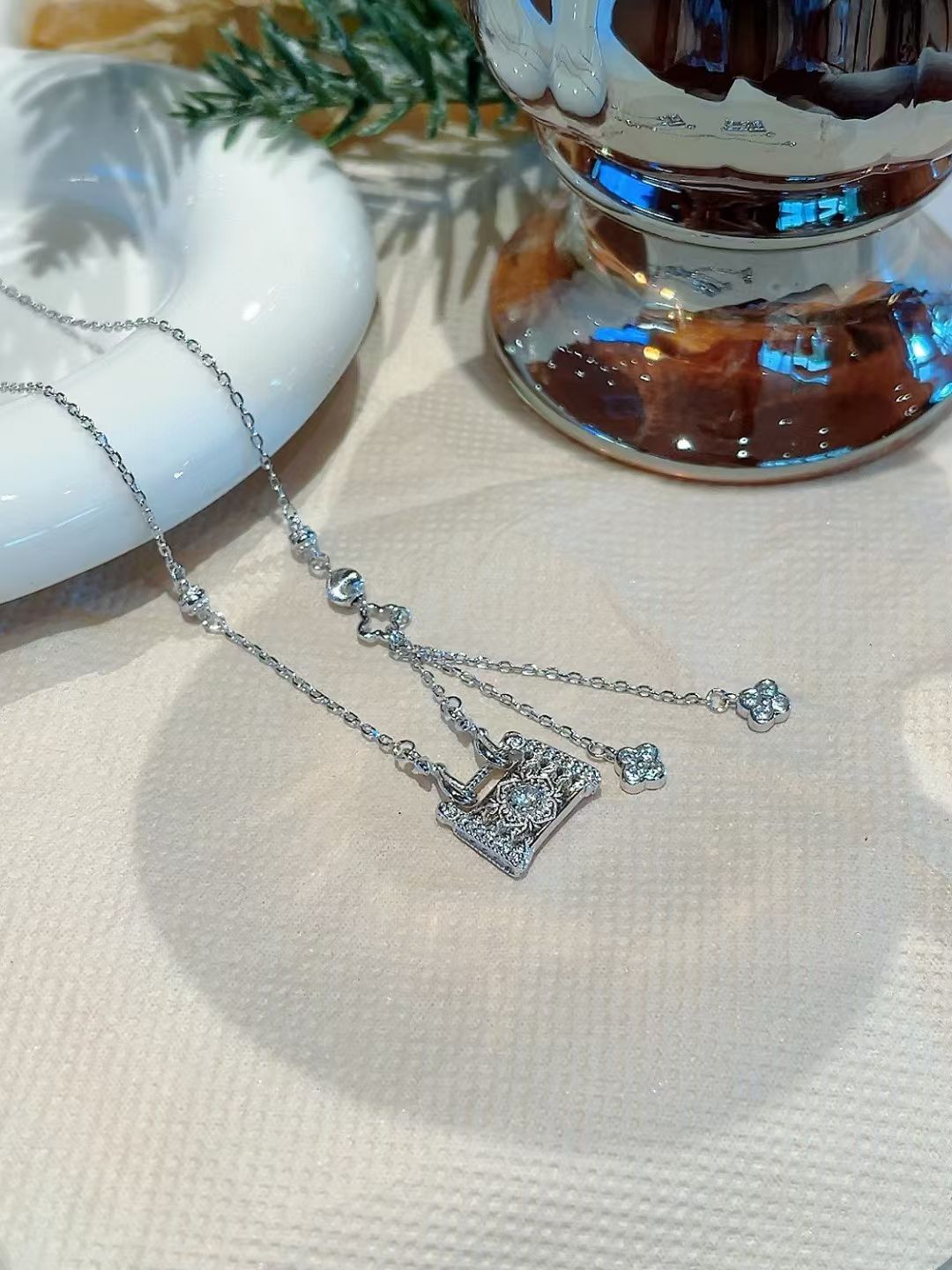 Collier pendentif de sac à main de créateur - Art miniature en argent sterling