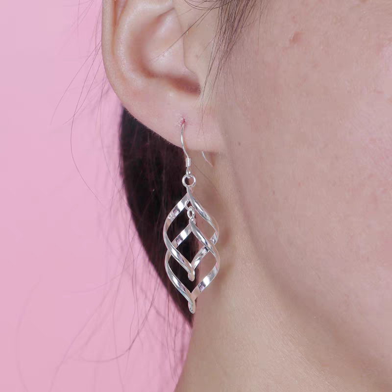 Boucles d'oreilles à tige en argent fin 990 fabriquées à la main — Élégance intemporelle, fabrication artisanale