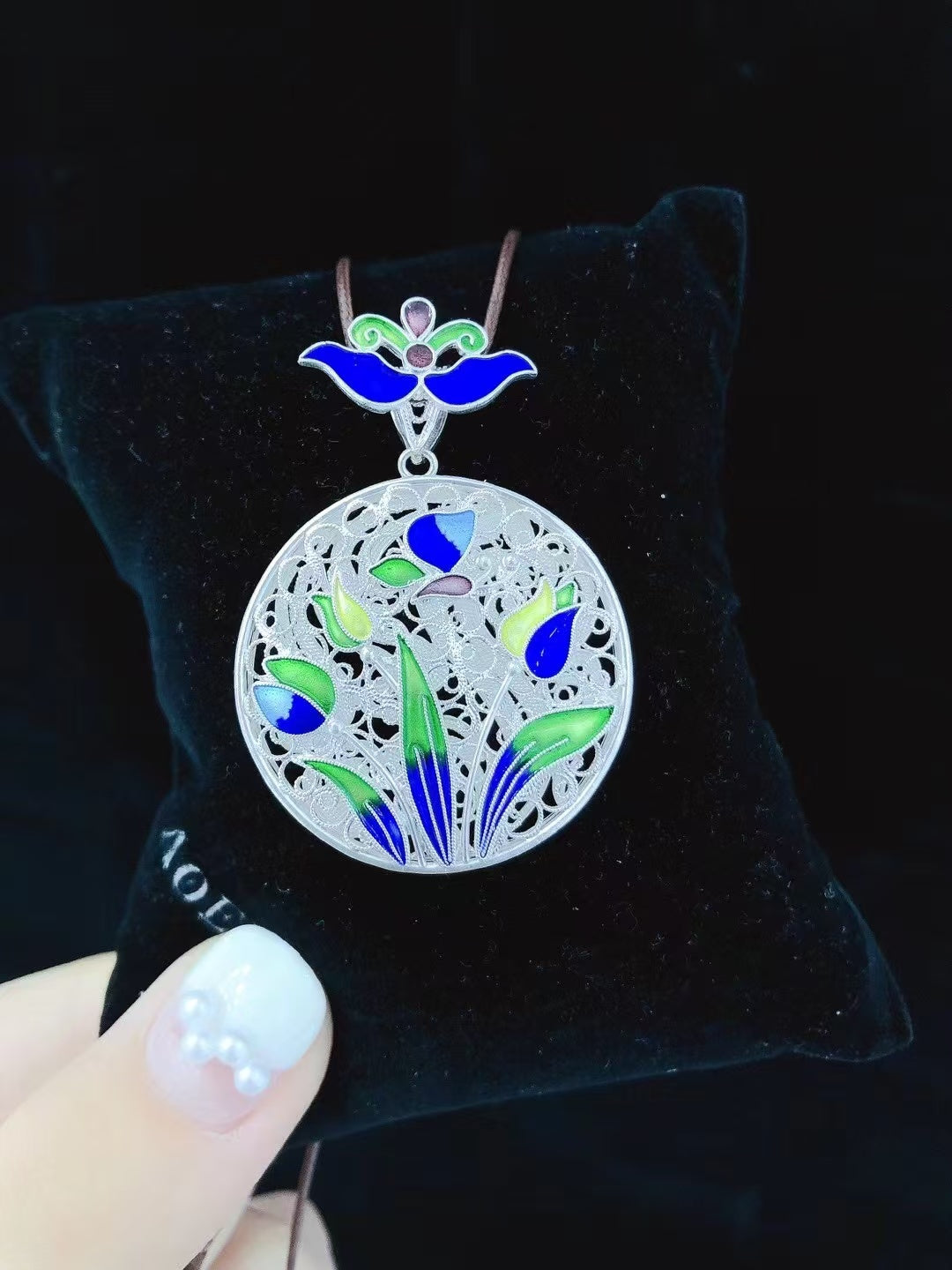 Collier pendentif cloisonné Blessing Orchid - Chaîne tressée à la main en argent fin 999,9