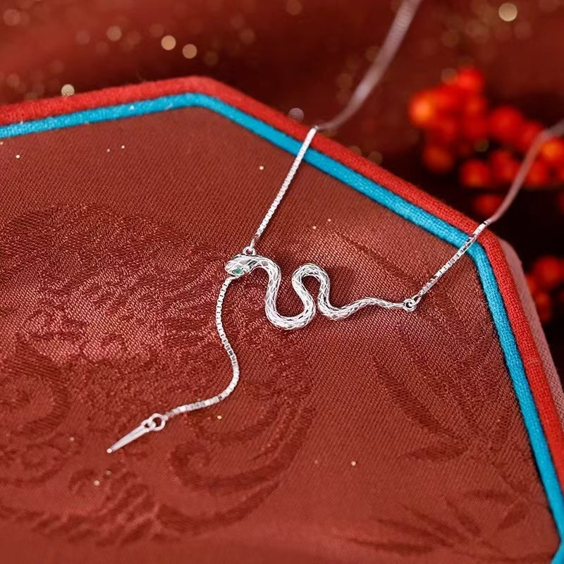 Collier pendentif serpent en argent sterling massif, élégance artisanale