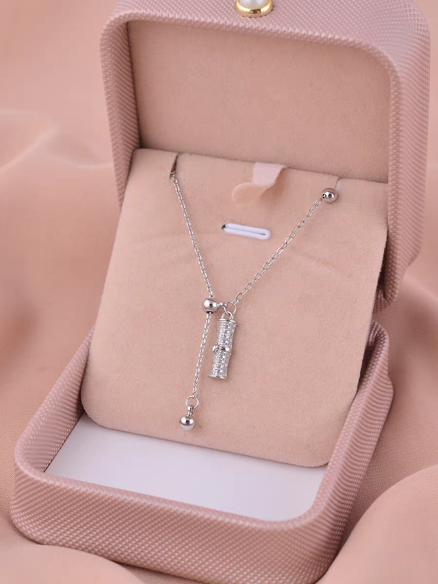 Collier porte-bonheur en argent sterling avec pendentif en bambou fait main