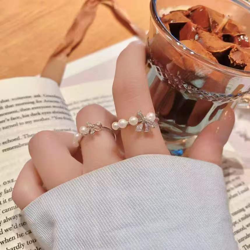 Moonlit Serenade Ring – Hand-Engraved Silver with Sparkle & Pearl