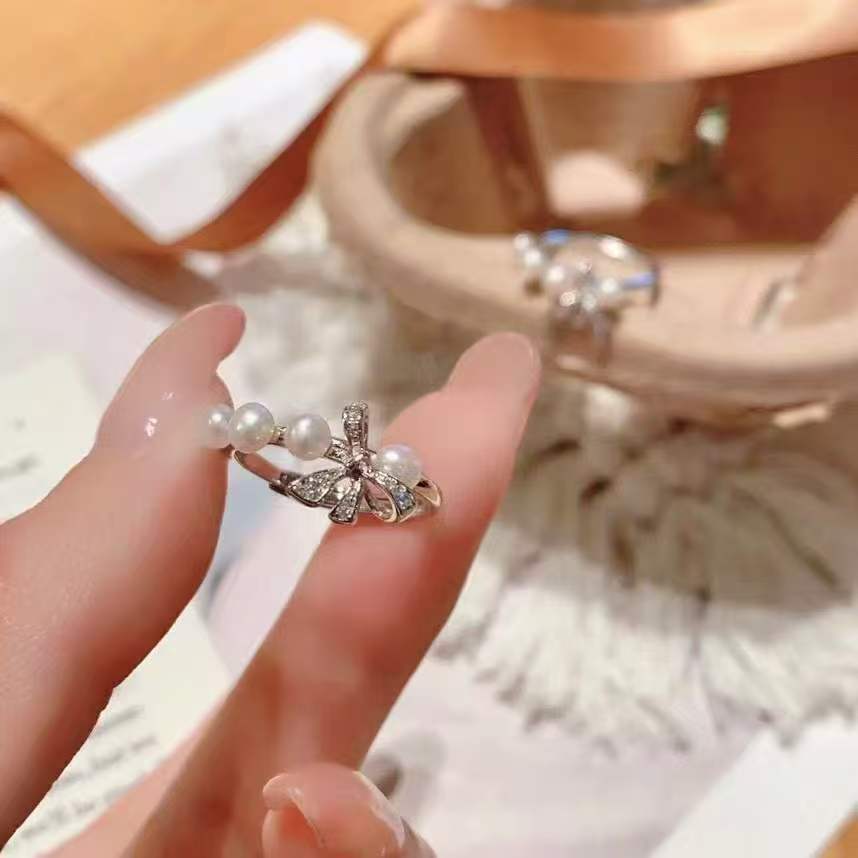 Moonlit Serenade Ring – Hand-Engraved Silver with Sparkle & Pearl