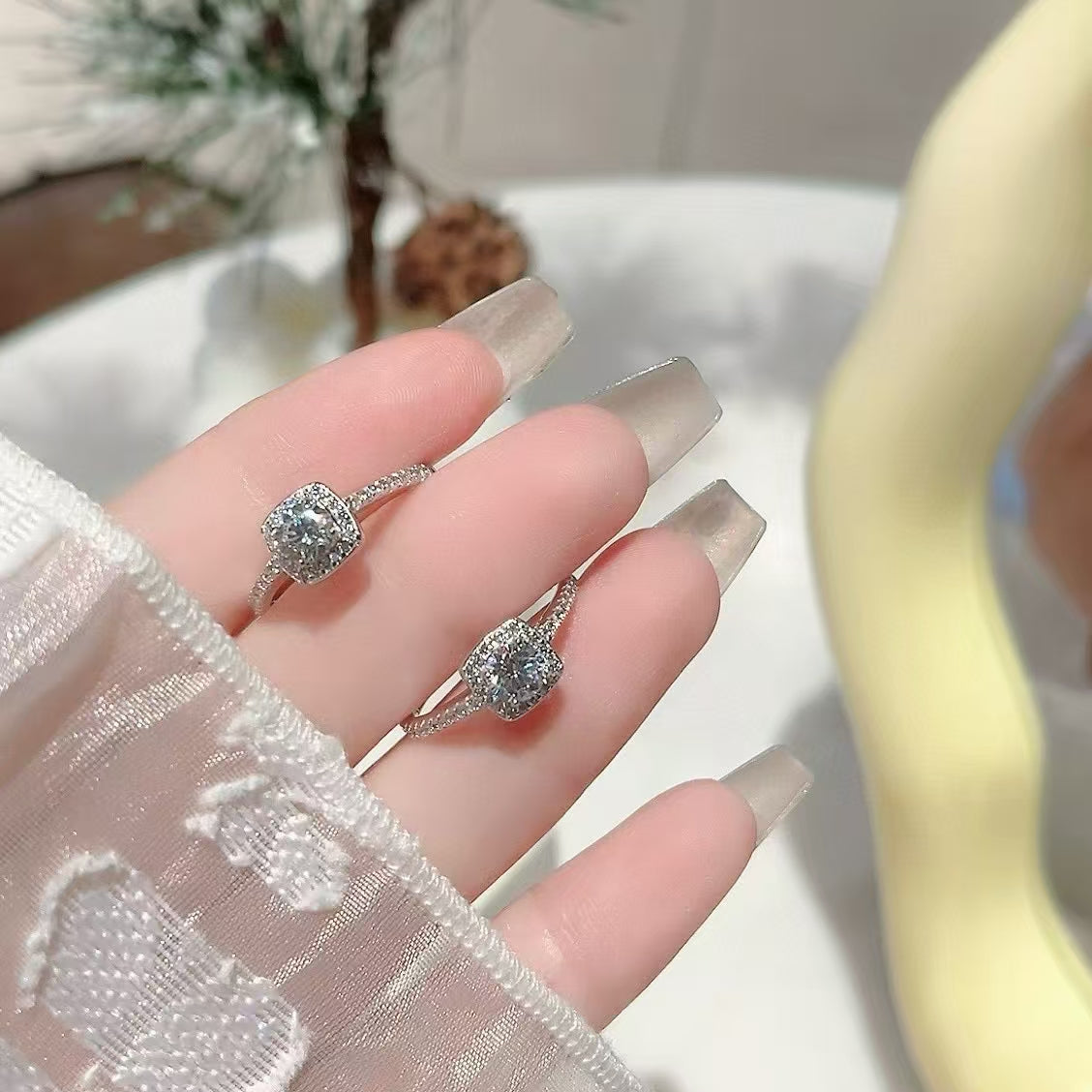 Leweivi Sculptural Bow Ring in Sterling Silver & Zircon | Limited Artisan Collection