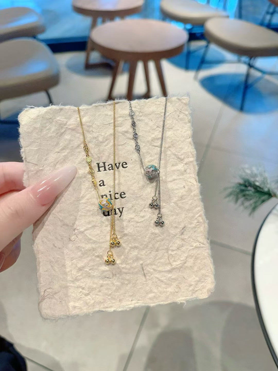 Collier pendentif sphère en émail et argent sterling 925 fait main – Bijou artisanal