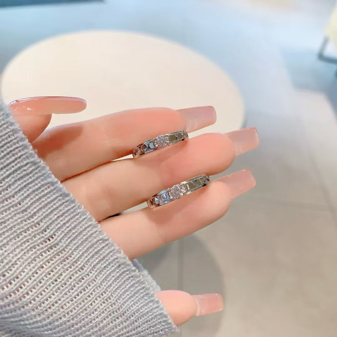 Handmade 925 Sterling Silver Carved Floral Kiss Couple's Ring Set – Where Art Meets Everlasting Love 2 pieces