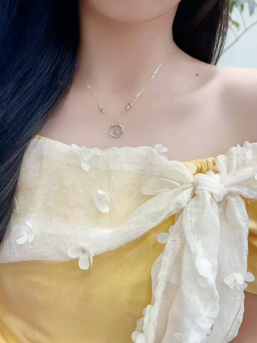 Collier pendentif en argent sterling fait main en forme de gourde porte-bonheur – « Bouteille de bénédictions »