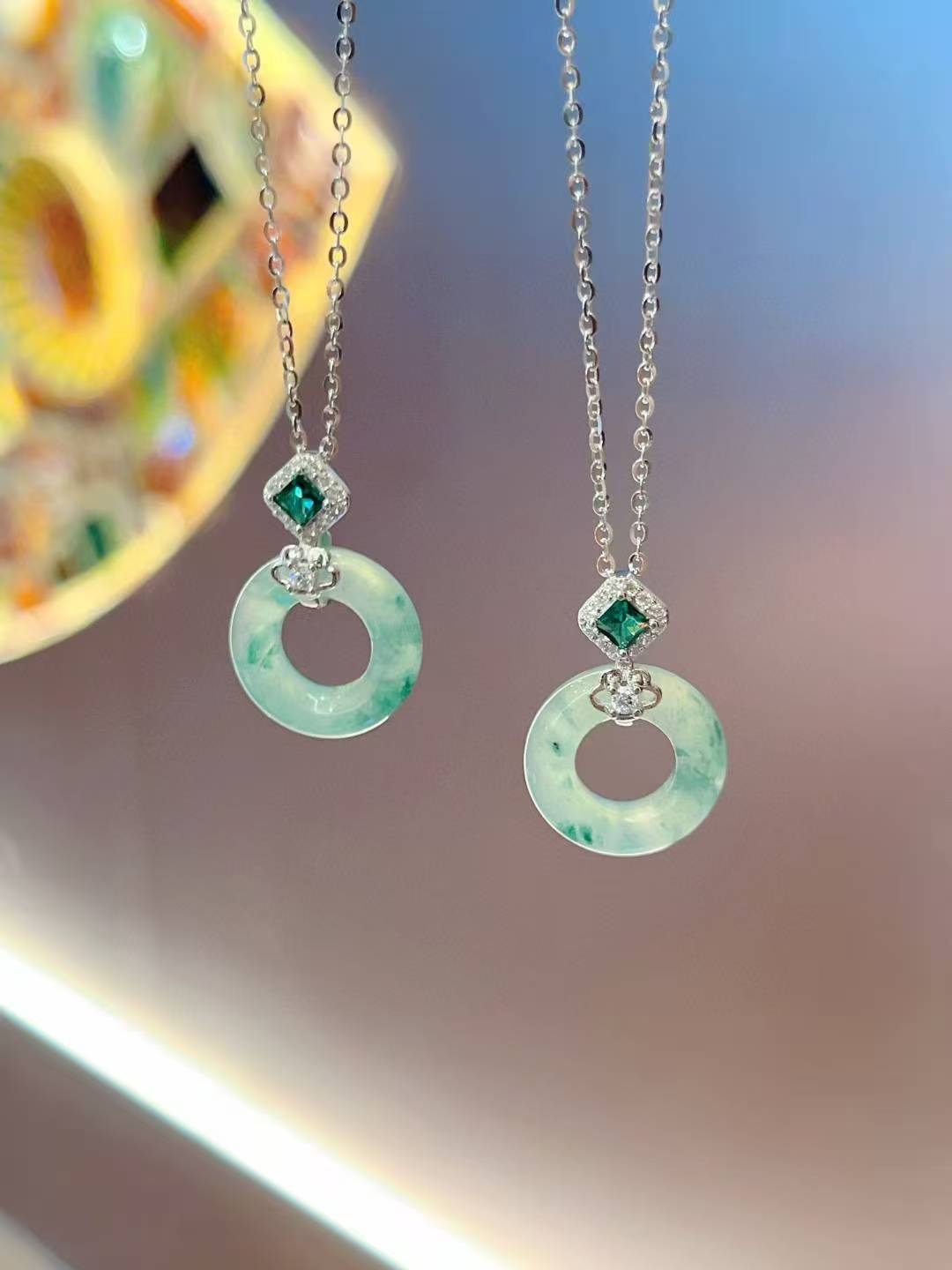 Collier pendentif « Nœud de paix » en argent sterling et jade africain fait main – Édition Double Bénédictions