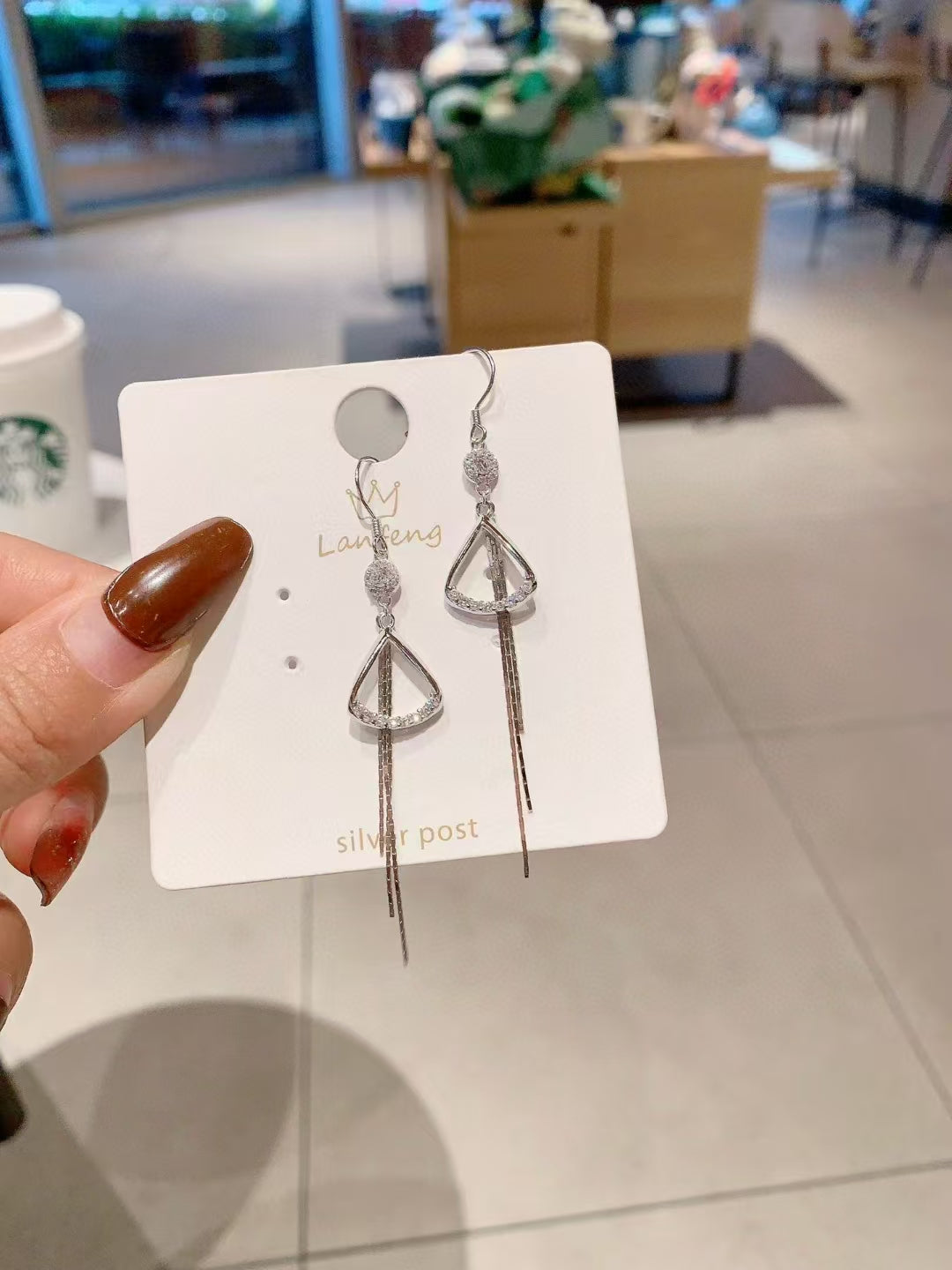 Boucles d'oreilles à pampilles géométriques en argent sterling 925, fabriquées à la main, avec des accents de zircon – Modern Art in Motion