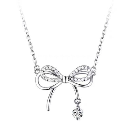 Collier nœud étincelant fabriqué à la main : l'élégance intemporelle rencontre la fantaisie moderne