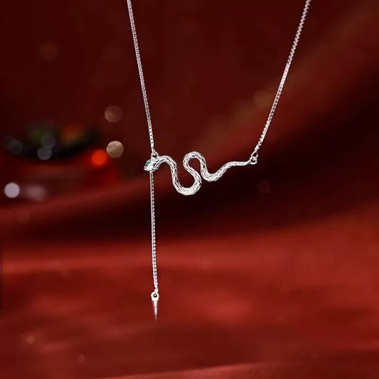 Collier pendentif serpent en argent sterling massif, élégance artisanale