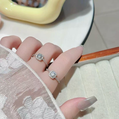 Leweivi Sculptural Bow Ring in Sterling Silver & Zircon | Limited Artisan Collection