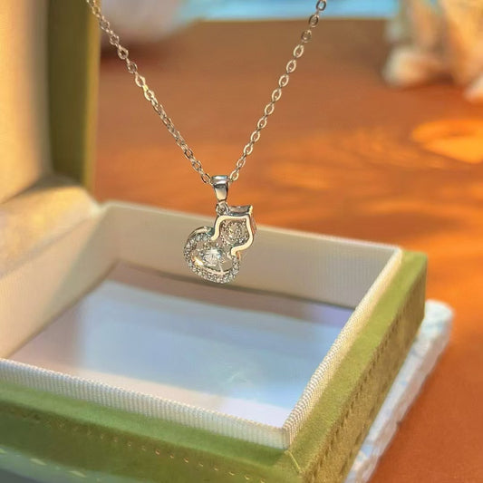 Collier pendentif gourde en argent sterling 925 serti de zircons, fabriqué à la main – Symbole d'élégance et de vitalité