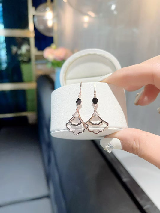 Boucles d'oreilles éventail architectural en argent sterling 925 – Quand la géométrie rencontre la grâce