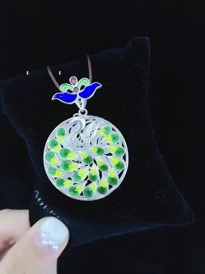 Collier avec pendentif « Paon dansant » et bénédiction – Argent pur 999,9 % et émail
