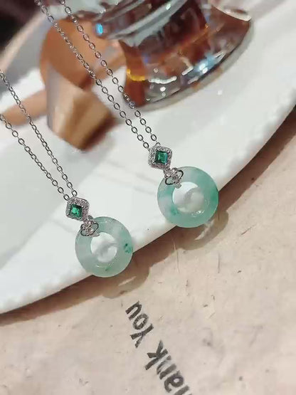 Collier pendentif « Nœud de paix » en argent sterling et jade africain fait main – Édition Double Bénédictions