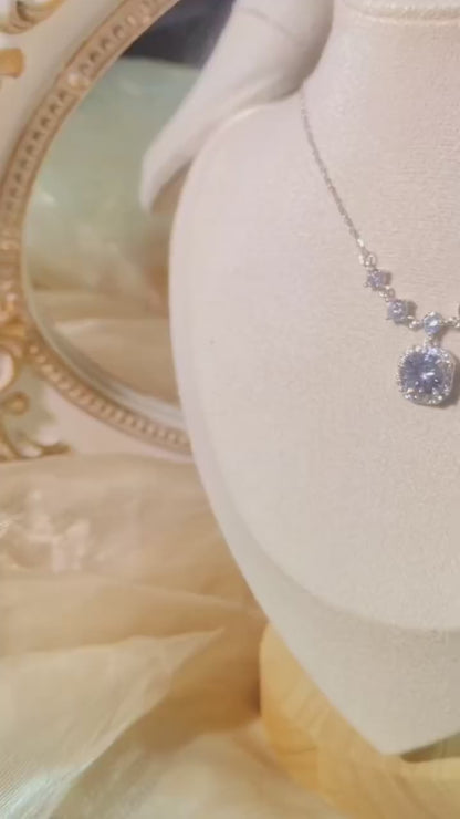 Collier scintillant en argent sterling de qualité supérieure avec zircones cubiques taille princesse