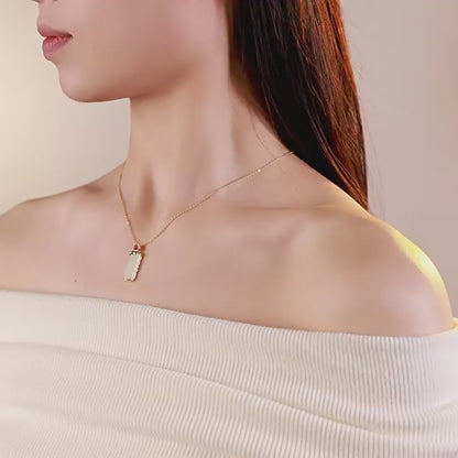 Collier artisanal en argent sterling avec breloque chinoise « Fu » et jade Hetian. Un cadeau idéal !
