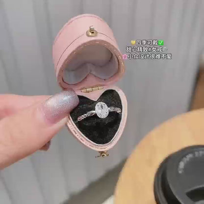 Bague solitaire artisanale | Argent 925, sertie d'une pierre « œuf de pigeon » en oxyde de zirconium